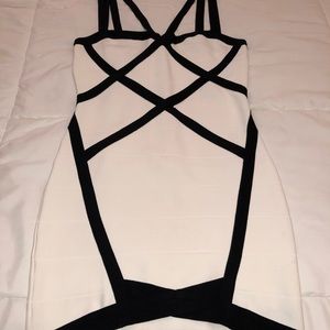 Bebe bandage hourglass size 10 black/white